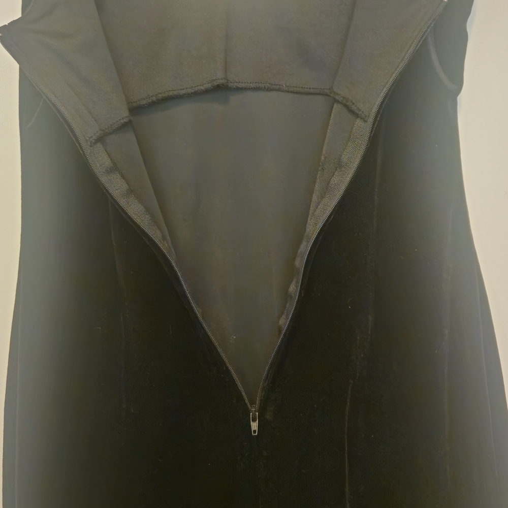 Black Velvet Cocktail Dress - Picture 7 of 7